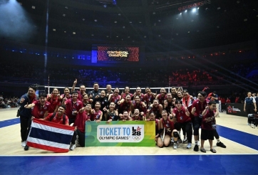CĐV Thái Lan vỡ òa vì chức vô địch châu Á cùng tấm vé Olympic lịch sử của tuyển bóng chuyền nữ