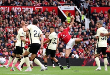 CHÍNH THỨC: MU vượt mặt Liverpool thiết lập kỷ lục cực dị tại Ngoại hạng Anh