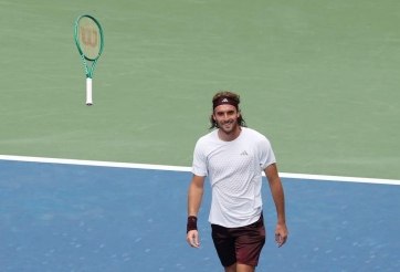 Tsitsipas bất ngờ tạo địa chấn trước hạt giống số 10 US Open