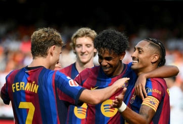 Bộ ba Barca ghi bàn tốt nhất sau gần 70 năm, Flick vẫn đòi mua thêm tiền đạo