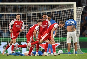 Arsenal viết lại lịch sử Champions League sau màn thị uy sức mạnh