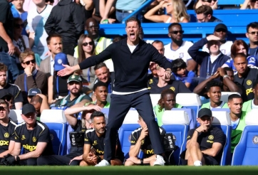 CĐV Chelsea nổi giận sau khi đội nhà chạm cột mốc buồn 65 năm