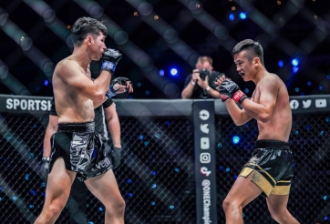 Võ sĩ Trung Quốc chơi xấu đối thủ, giành chiến thắng gây tranh cãi