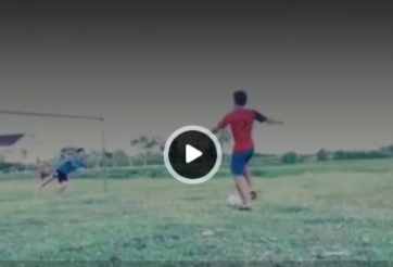 VIDEO: Cười 'bể bụng' với pha sút pen khó nhất lịch sử, thủ môn nào cũng bó tay