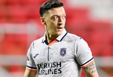 Mesut Ozil giải nghệ: Chàng cầu thủ lãng du và ‘khúc nhạc’ thăng trầm của người nghệ sĩ