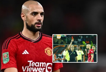 Cầu thủ MU bị 'đuổi khỏi sân 2 lần', trọng tài biên cũng ngỡ ngàng