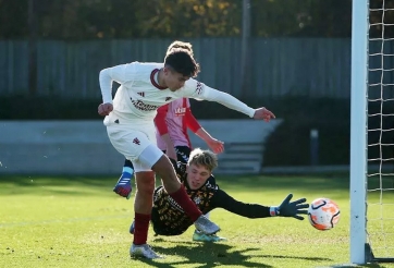 Man Utd xuất hiện cầu thủ mới toanh trước derby Manchester