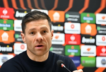 HLV Xavi Alonso tấm tắc khen đối thủ khi Leverkusen bất bại