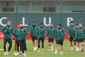 Buổi tập của Man Utd xuất hiện những cái tên lạ hoắc