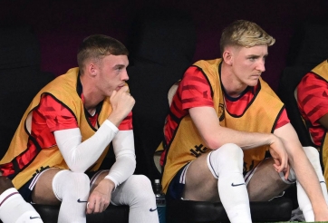 Cole Palmer không thèm nhìn mặt HLV Southgate