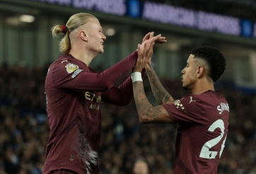 Erling Haaland phá vỡ kỷ lục 29 năm tại Ngoại hạng Anh