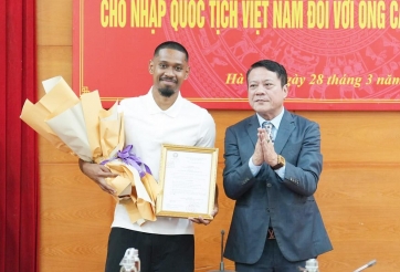 Pendant Quang Vinh chính thức nhận quốc tịch Việt Nam