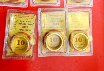 Giá vàng hôm nay chiều 10/4: Tăng không ngừng nghỉ, tiếp tục lập đỉnh