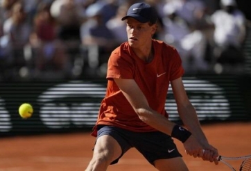 Sinner vượt ải, tiến vào tứ kết Australian Open 2025