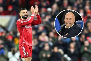 Arne Slot dành lời có 'cánh' Salah sau chiến thắng của Liverpool