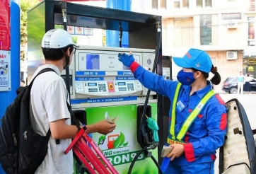 Giá xăng dầu hôm nay 27/3: Giảm mạnh trong đêm