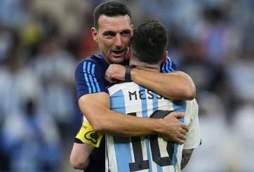 Scaloni bất ngờ nhắc tới Tây Ban Nha, gửi lời đặc biệt tới Messi