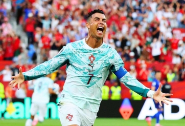 Ronaldo nổ súng, Bồ Đào Nha ngược dòng hạ Croatia vào vòng 1/8