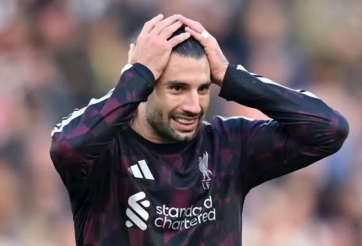 Thắng Brentford, Liverpool trả giá bằng chấn thương của 2 trụ cột