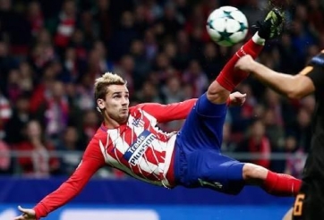 Antoine Griezmann đóng vai trò kết nối các tuyến trên sân như thế nào?
