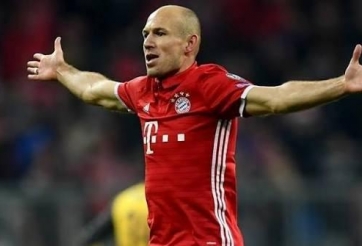 Arjen Robben đã biến pha đi bóng từ cánh phải vào trung lộ thành thương hiệu ra sao?