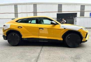 Chồng Đoàn Di Băng chơi lớn, chi gần 20 tỷ tặng vợ Lamborghini Urus Performante ngay mồng Một Tết