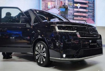 Bất ngờ với sức hút của Honda Step WGN khi mới vừa ra mắt