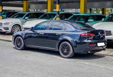 Hàng hiếm Alfa Romeo 159 JTS 2009 rao bán rẻ ngỡ ngàng sau 15 năm sử dụng