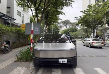 Tesla Cybertruck gây chú ý khi xuất hiện tại Thành phố Hồ Chí Minh với biển số đặc biệt