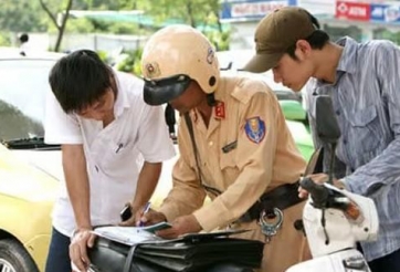 Từ 2025, vi phạm giao thông nguy hiểm có thể tước bằng lái đến 24 tháng