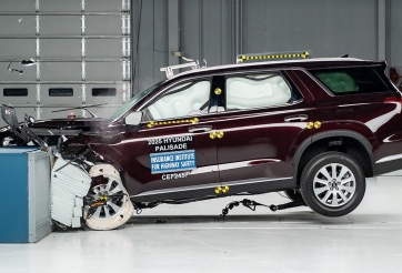 IIHS siết chặt tiêu chuẩn 2025: Hyundai Motor dẫn đầu, Volvo và Toyota gặp khó