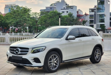 Mercedes-Benz GLC 300 4MATIC 2017: Có đáng mua ở mức giá 1 tỷ đồng sau 8 năm sử dụng?