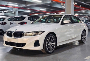 BMW 3 Series 2025 cập bến Việt Nam: Giá từ 1,549 tỷ, vô lăng kiểu mới, thêm trang bị đấu Mercedes C-Class!