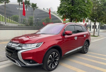 5 năm tuổi nhưng vẫn 'đẹp như mới', Mitsubishi Outlander 2020 được rao bán với giá hấp dẫn