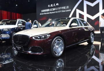 Không tưởng ở Trung Quốc: Maybach 5,5 tỷ thành 'xe ôm công nghệ'