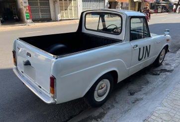 Toyota Publica 800 bán tải hiếm hoi tái xuất trên đường phố Hồ Chí Minh