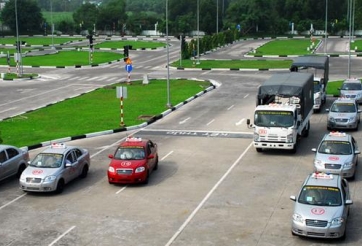 Tất tần tật về bộ đề thi GPLX mới – Thí sinh cần chuẩn bị gì để không “trượt oan”?