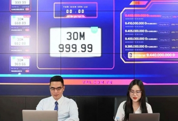 Biển số 'ngũ quý 9' 30M-999.99 chốt giá gần 9,5 tỷ sau cuộc đấu giá nghẹt thở