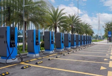 Giá điện trạm sạc tăng từ tháng 6: Liệu chi phí vận hành xe điện có còn rẻ hơn xe xăng?