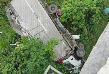 Tai nạn nghiêm trọng trên đường Hồ Chí Minh hé lộ khoảng trống trong an toàn giao thông?