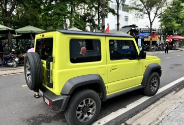 Giảm giá cả trăm triệu đồng, Suzuki Jimny vẫn gặp khó trên con đường chinh phục khách Việt