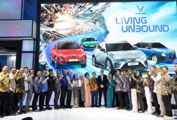 VinFast tăng tốc sản xuất tại Indonesia: Lộ diện “át chủ bài” đầu tiên lăn bánh