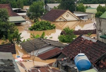 Nghệ An: Mưa lũ sau bão Wipha nhấn chìm nhiều xã miền núi, hàng trăm hộ dân sơ tán trong đêm