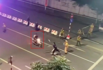 Hai thiếu niên lao xe vào cảnh sát cơ động, đối diện xử lý hình sự nghiêm khắc