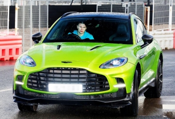 Haaland: Từ “sát thủ” sân cỏ đến tay chơi siêu xe hàng đầu Premier League