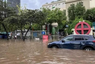 Mưa lớn kéo dài, hãy kiểm tra ngay các bộ phận này để bảo vệ ô tô