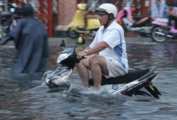Xe máy sau mưa ngập: Kiểm tra ngay để tránh hỏng hóc tiềm ẩn