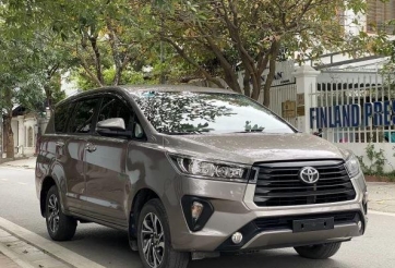 Innova rời danh mục sản phẩm, Toyota đặt cược vào Innova Cross hiện đại