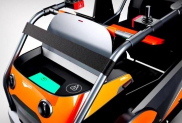 Pin ô tô hết hạn được hồi sinh trong mẫu xe điện dành cho người dùng xe lăn