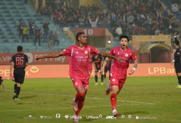 Vòng 12 V-League: Ninh Bình hết bất bại, ngôi đầu đổi chủ